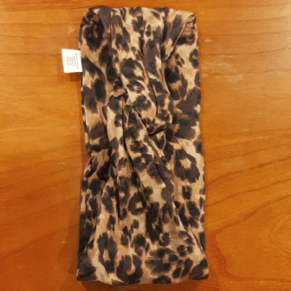 Leopard twist headband - NWOT